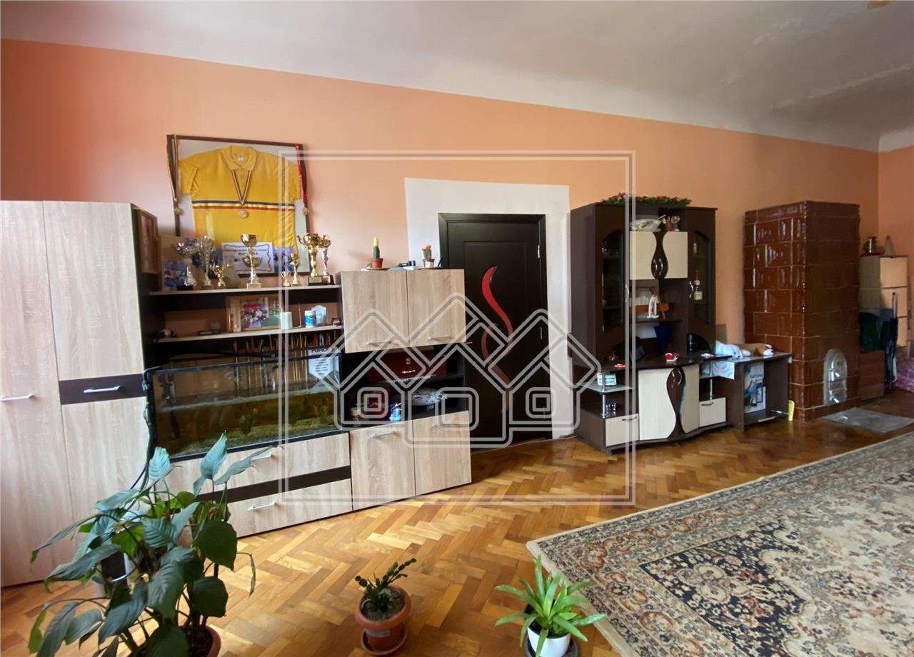 Apartament vanzare in Sibiu - Cisnadie - La casa, cu gradina