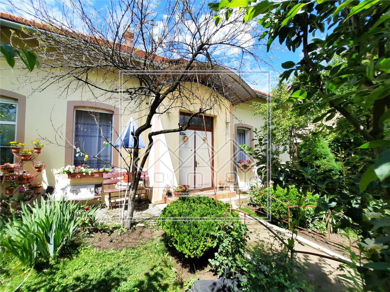 House for sale in Sibiu - Cisnadie - Individual - 660sqm land - 22ml e