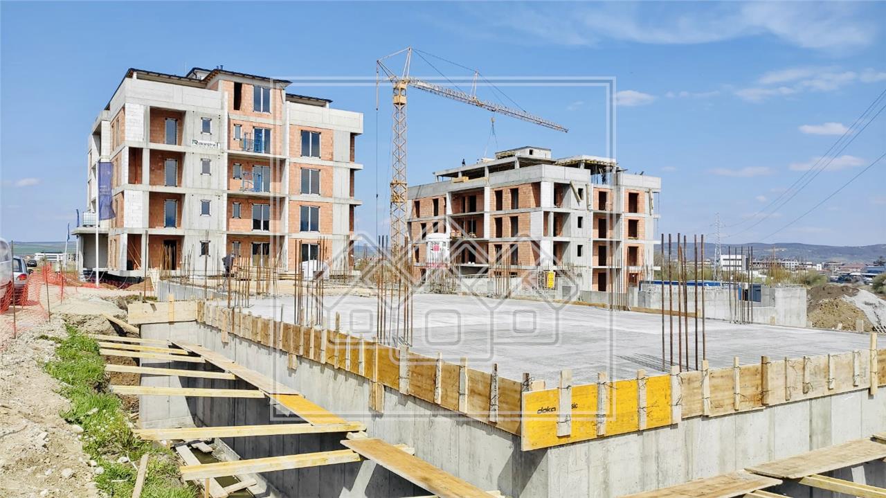 3-Zimmer-Wohnung zu verkaufen in Sibiu-2 Balkone,Aufzug, Abstellraum