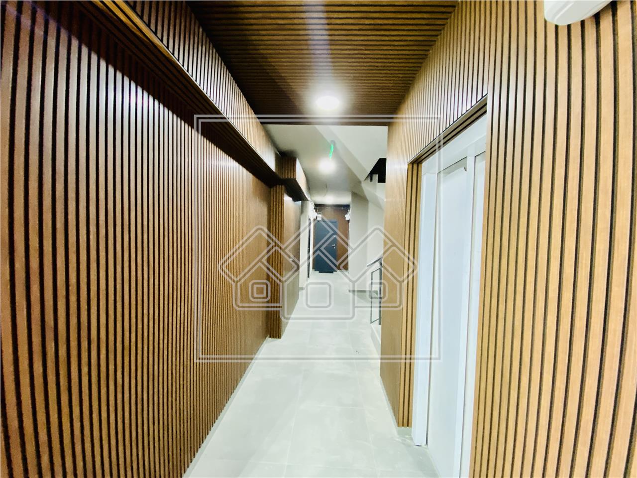 Apartament 3 camere de vanzare in Sibiu - C3 - Intabulat- lift si boxa