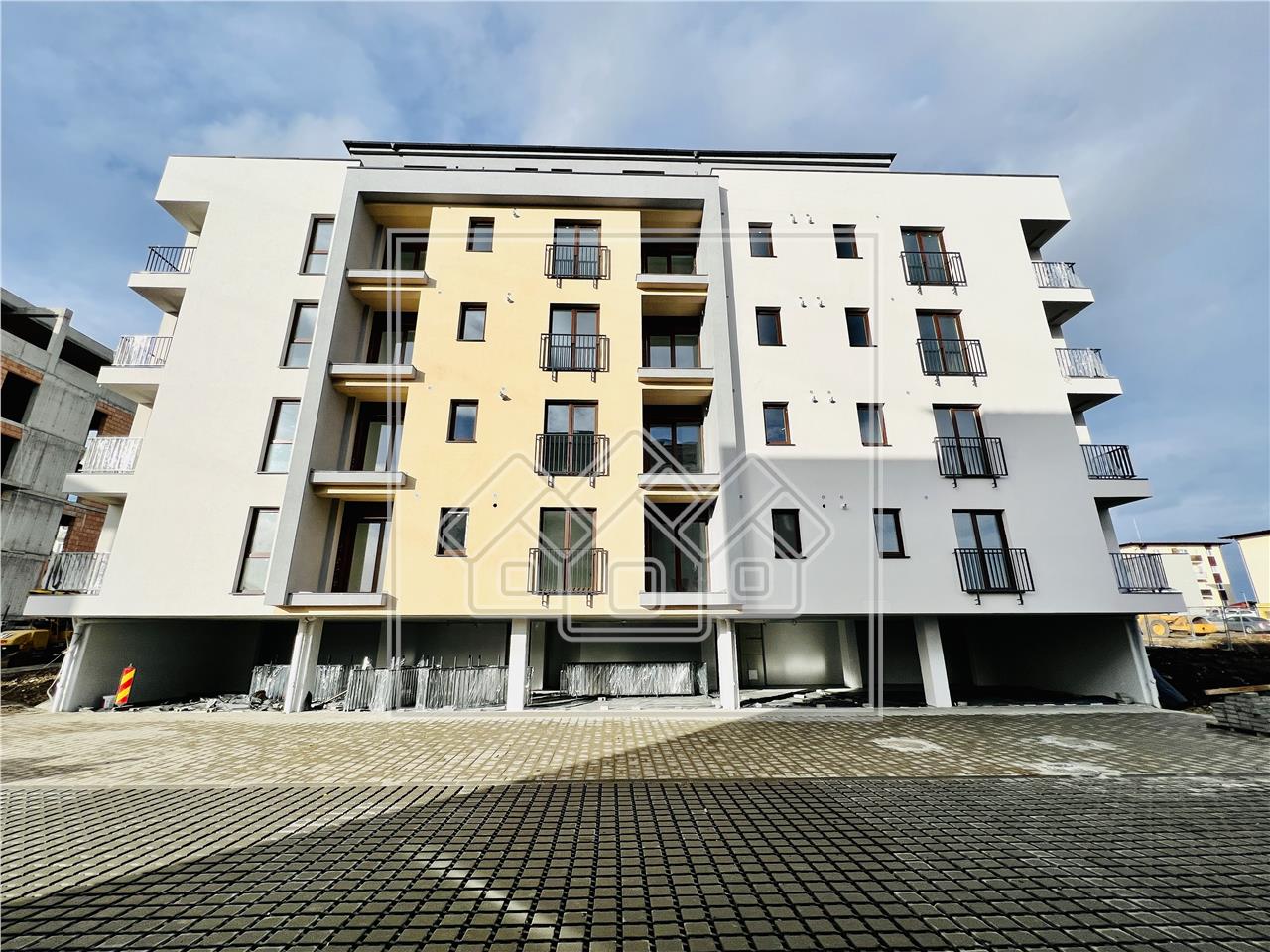 Wohnung zu verkaufen in Sibiu - Terrasse 32 qm -Aufzug und Abstellraum