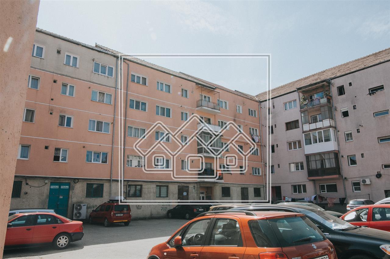 Apartament de vanzare in Sibiu - 4 camere si 2 balcoane - Strand I