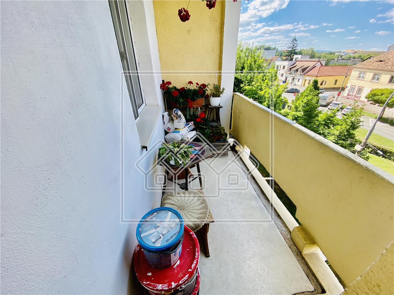 Apartament de vanzare in Sibiu -4 camere -2 balcoane -Scoala de Inot