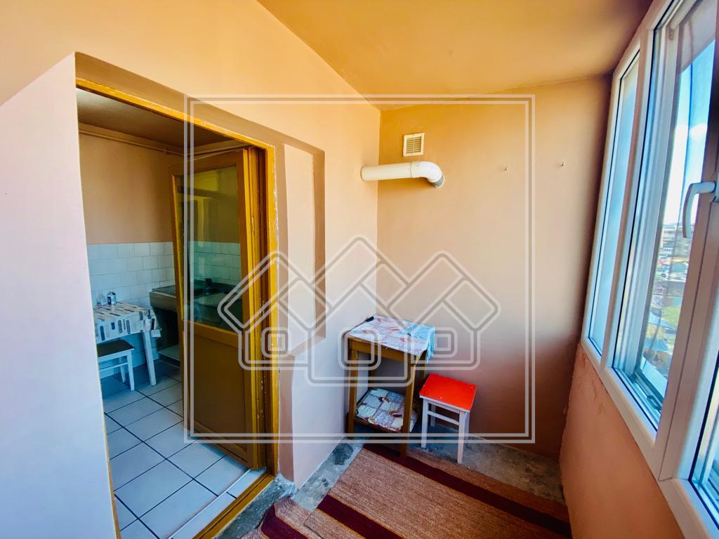 Apartament de vanzare in Alba Iulia - 3 camere si balcon - Tolstoi