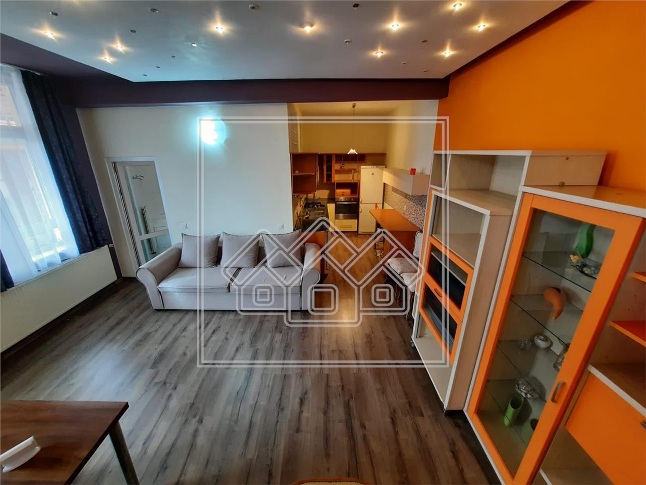 Apartament de inchiriat in Sibiu - 2 camere - 2 bai - la curte