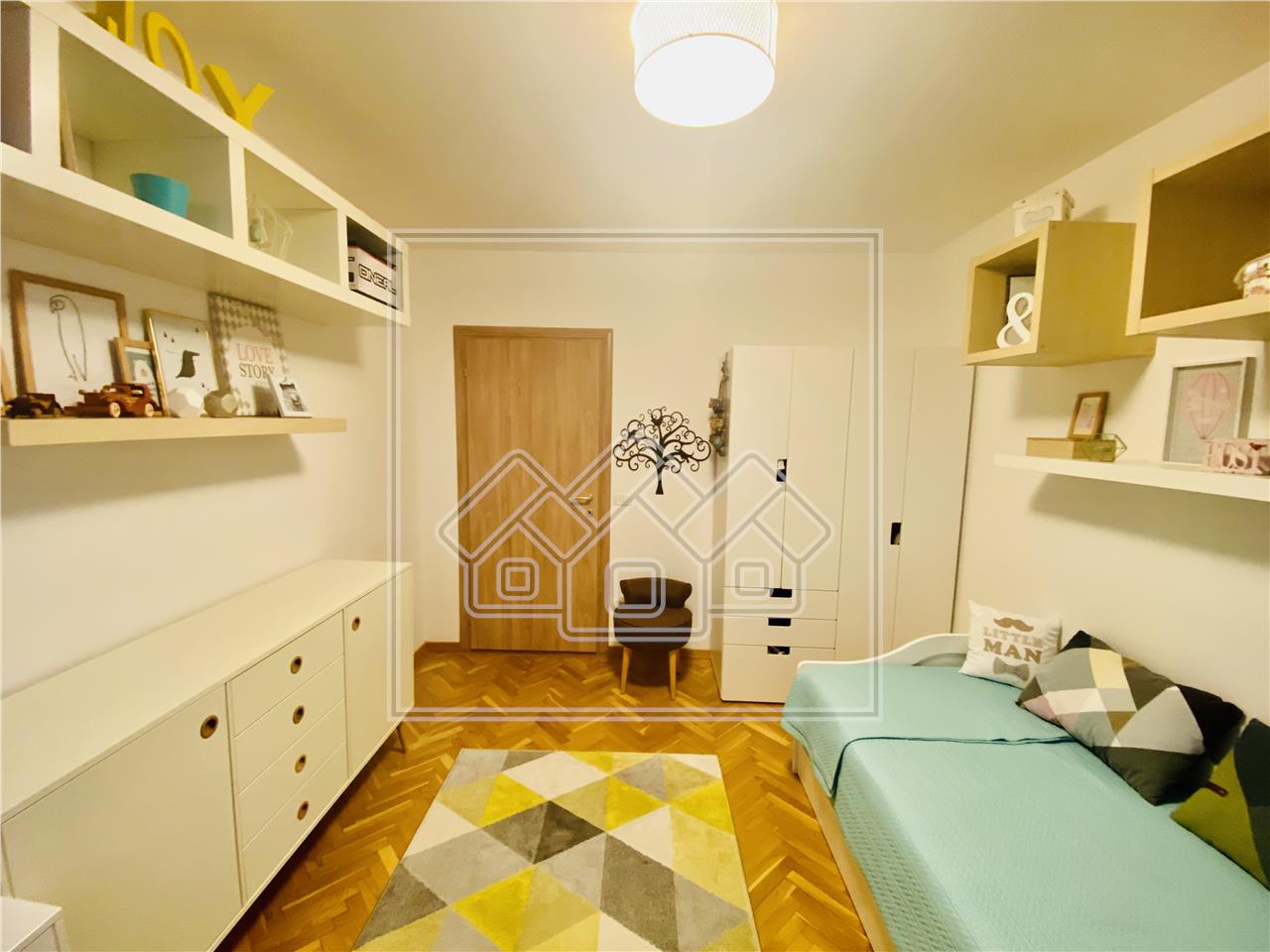 Wohnung zu verkaufen in Sibiu -3 Zimmer, modern eingerichtet und ausge
