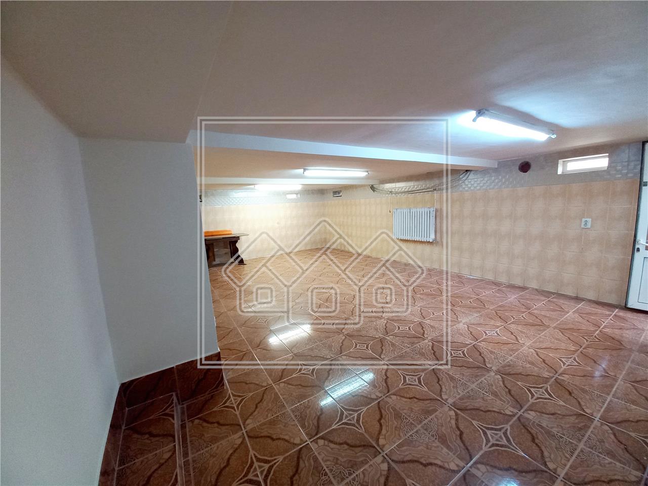 Commercial space for rent in Alba Iulia - Central Area