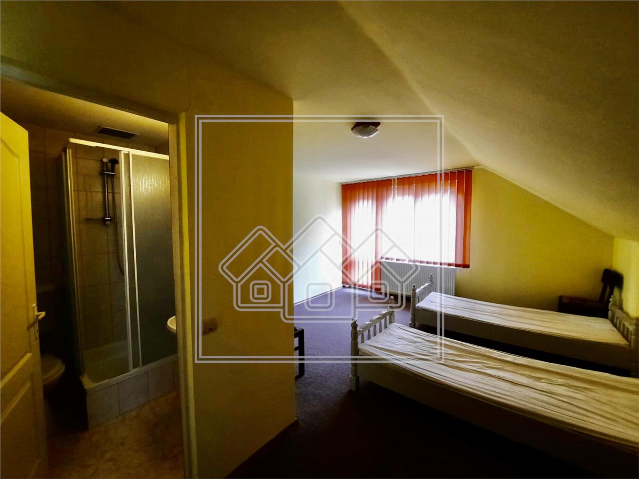 Pension for sale in Sibiu - Sura Mare - 5 rooms, 3 bathrooms, 3 balcon