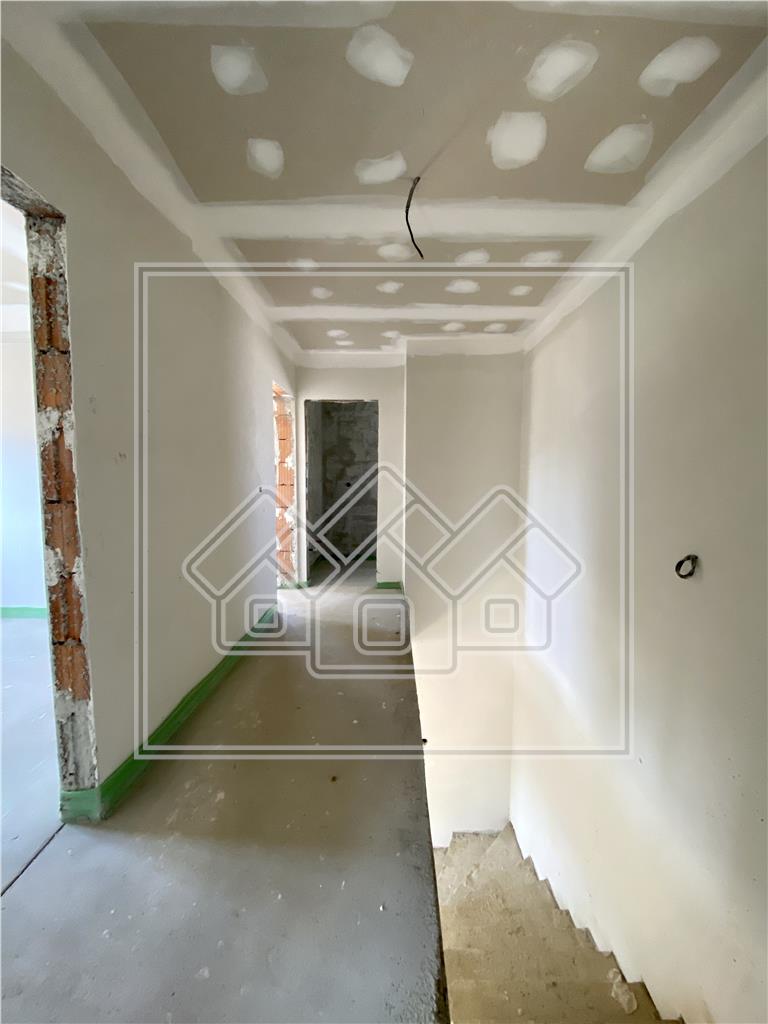Casa de vanzare in Sibiu - Cisnadie - tip duplex - 4 camere