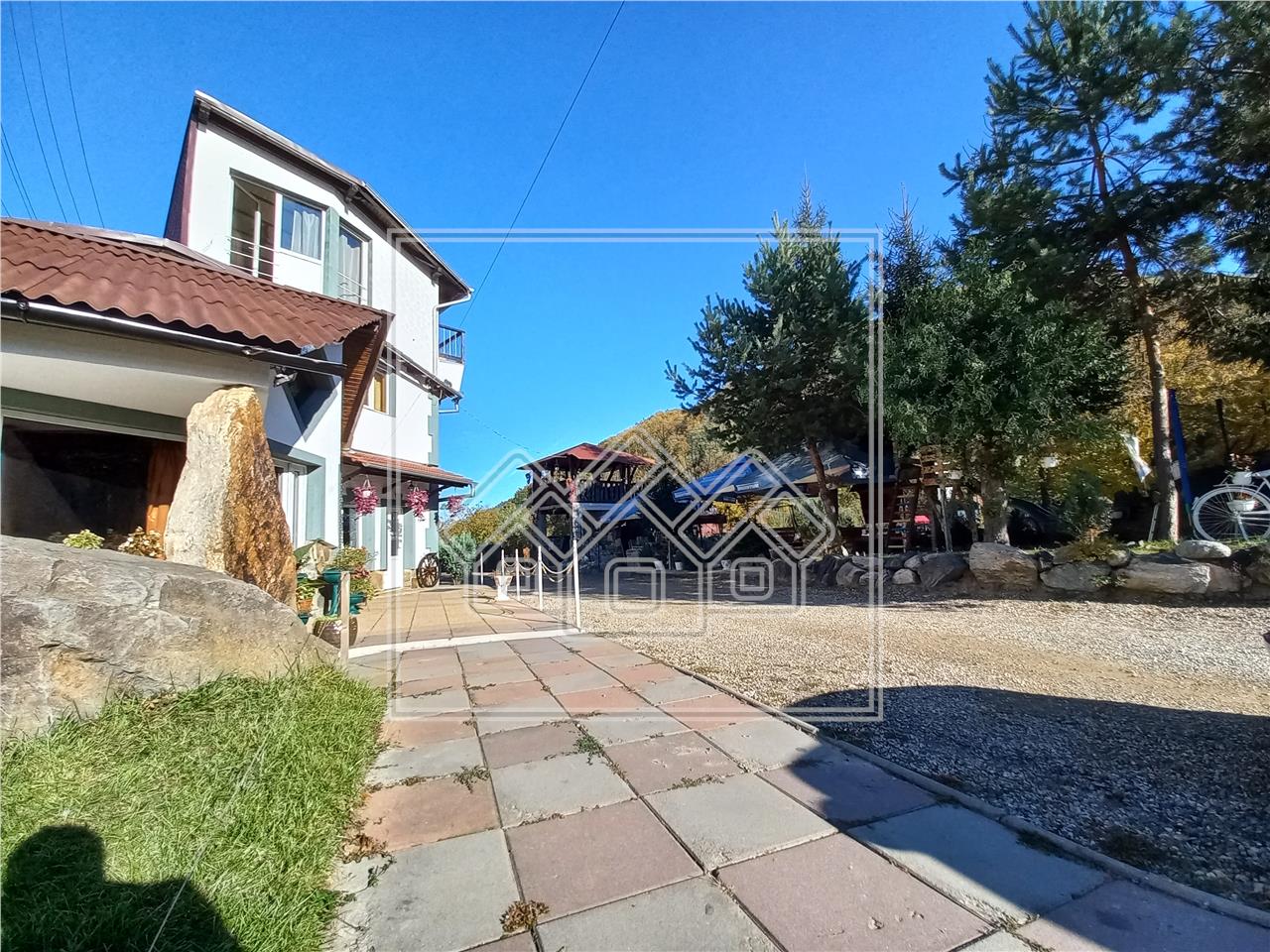 Casa de vanzare in Alba Iulia - sat Strungari - cabana / pensiune