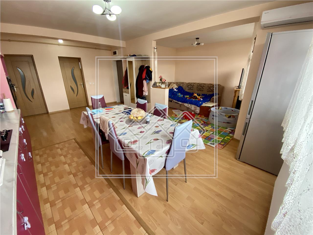 Apartament de vanzare in Alba Iulia - 3 camere - la cheie