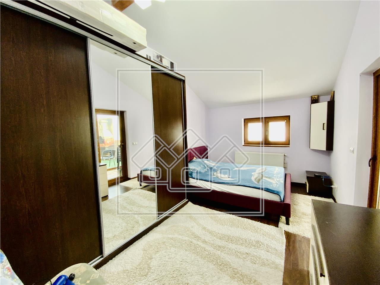 Apartament de vanzare in Sibiu - 3 camera, terasa 14mp - Zona Terezian