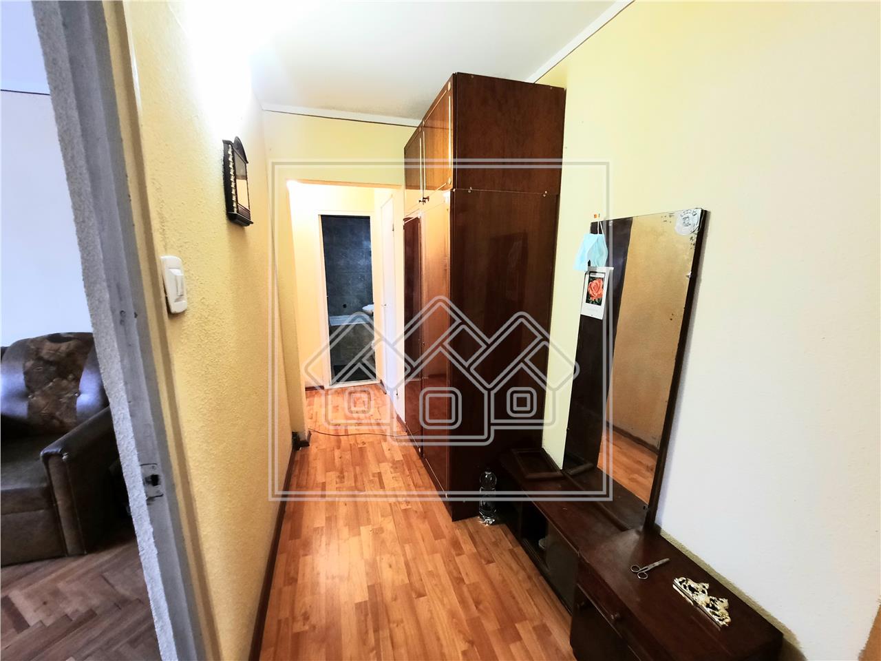 Apartament de vanzare in Alba Iulia - 3 camere - 70 mp - zona Cetate