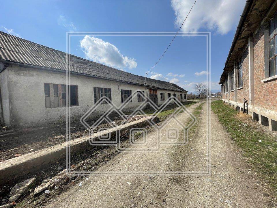 Spatiu industrial de inchiriat in Sibiu -hala rece -  424 mp
