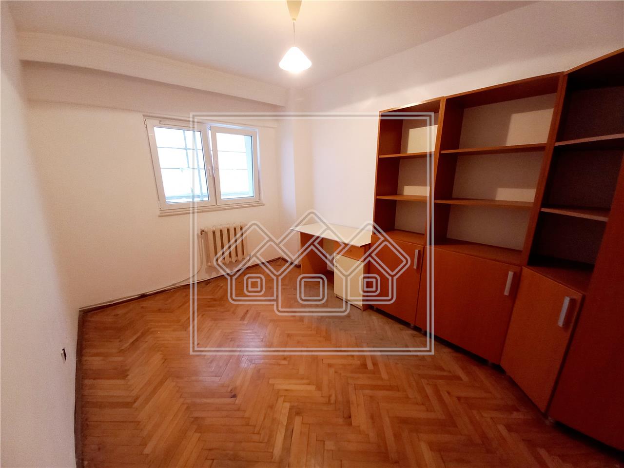 Apartament de inchiriat in Alba Iulia - 3 camere - zona Cetate