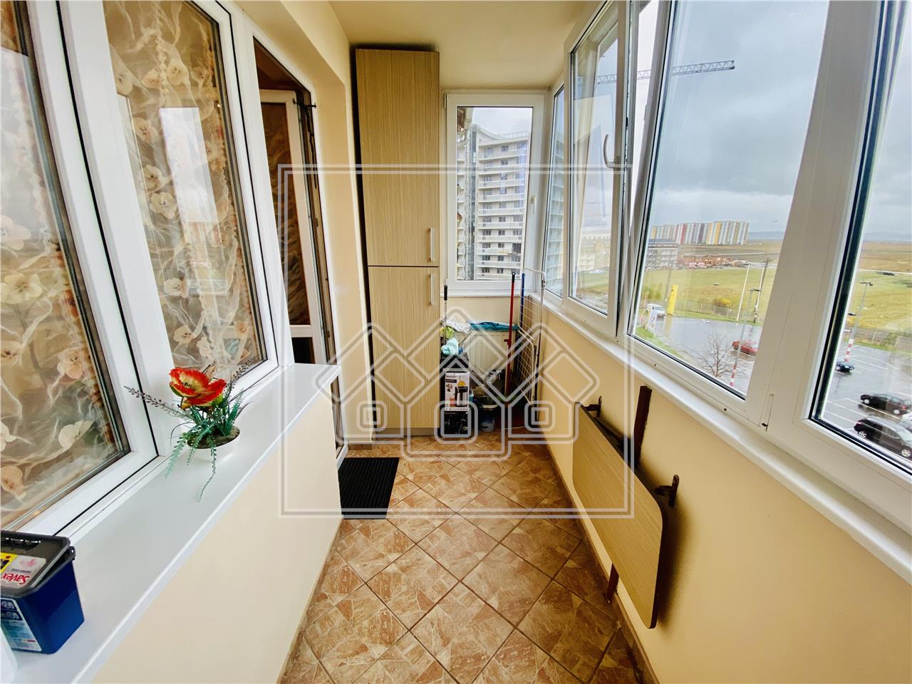 Apartament de vanzare in Sibiu - 3 camere si balcon - Zona Rahovei