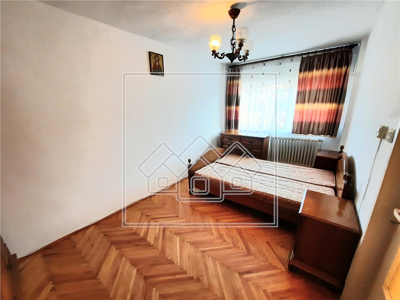 Apartament de vanzare in Alba Iulia - 3 camere - zona Cetate
