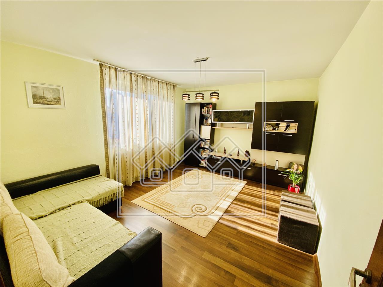 Apartament de vanzare in Sibiu-2 camere,balcon si pivnita-Vasile Milea