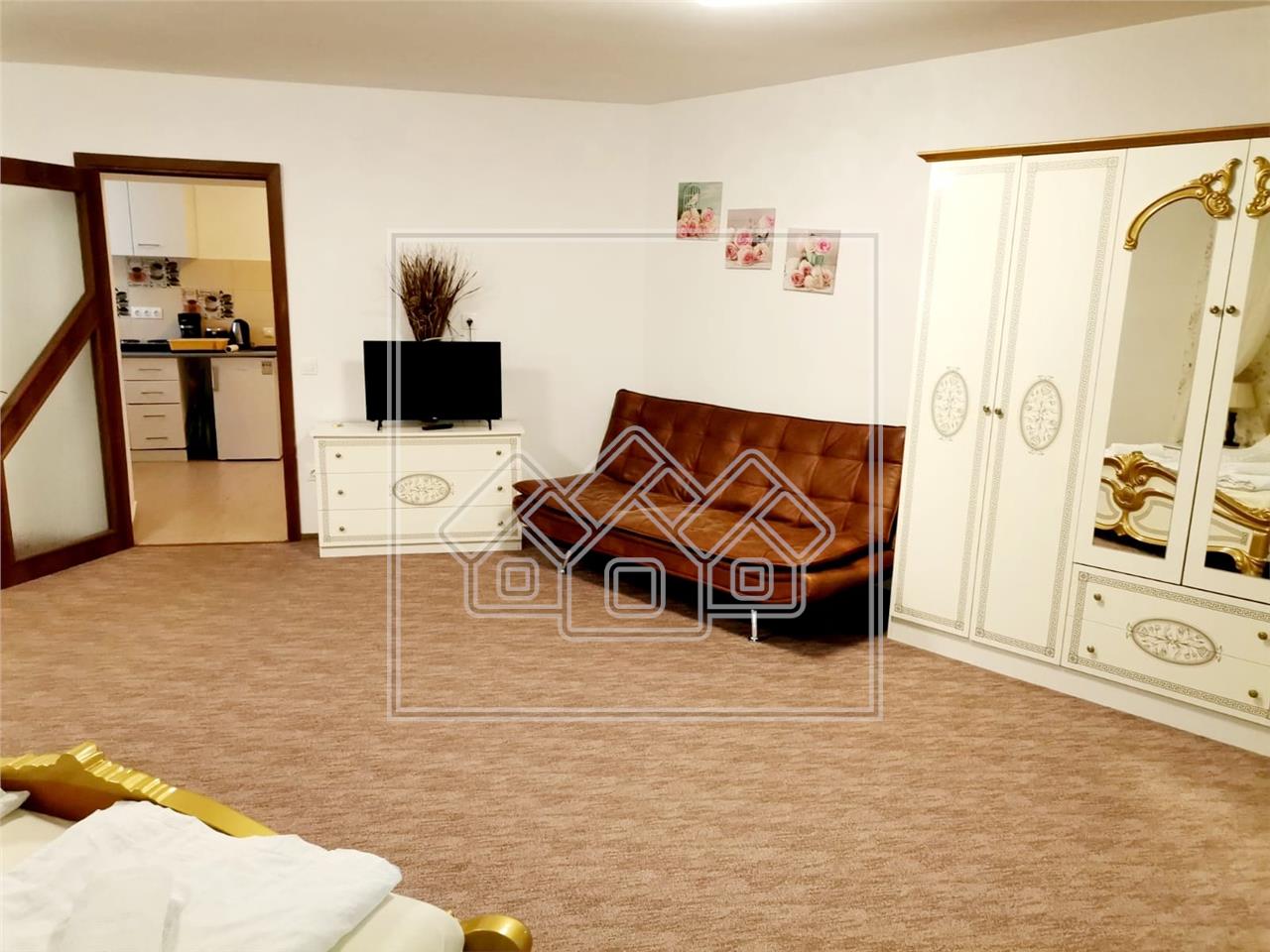 Studio for rent in Sibiu - 1 room - 60 usable sqm - Central Area