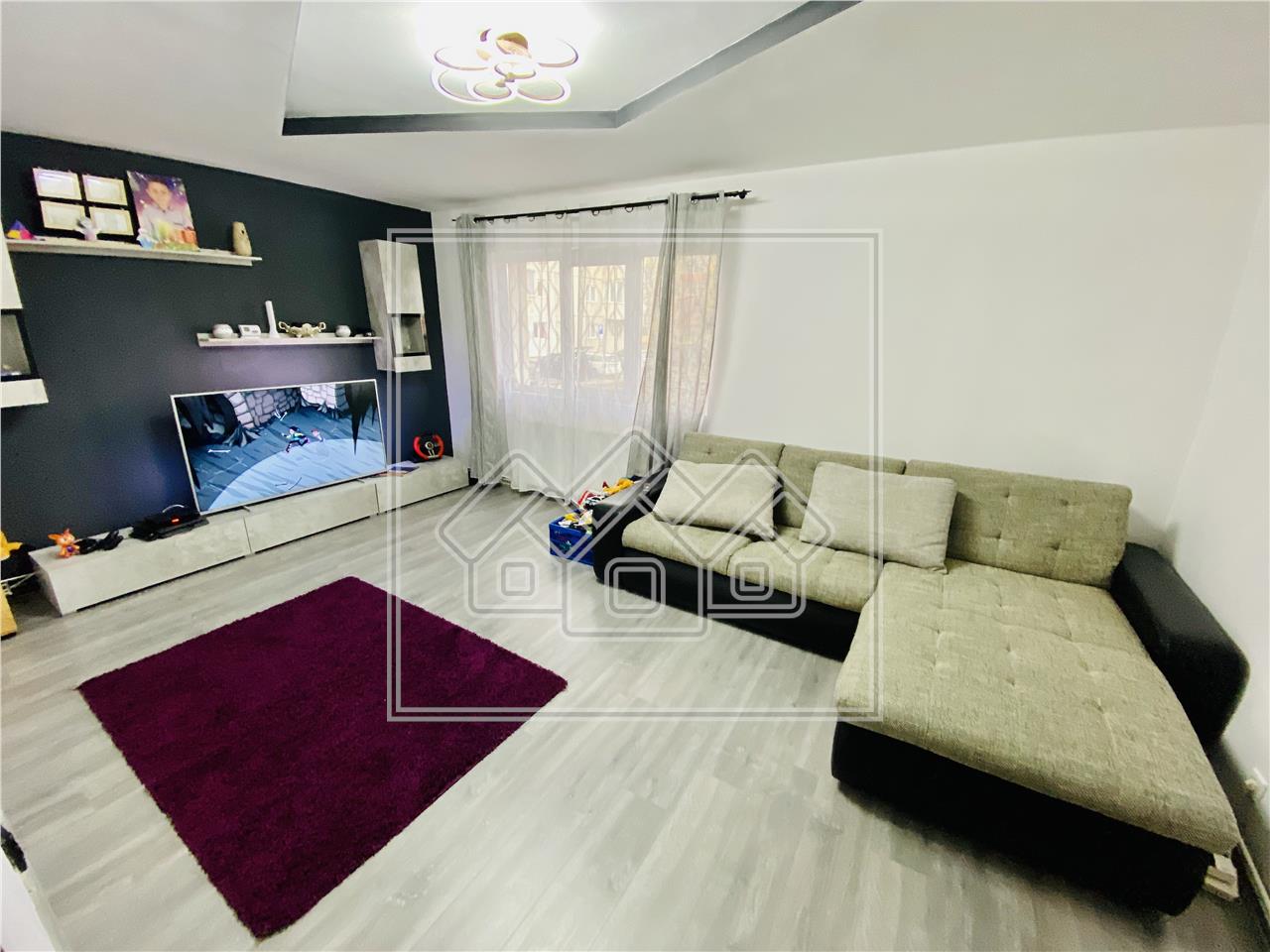 Apartament de vanzare in Sibiu - 3 camere si pivnita - Zona Turnisor