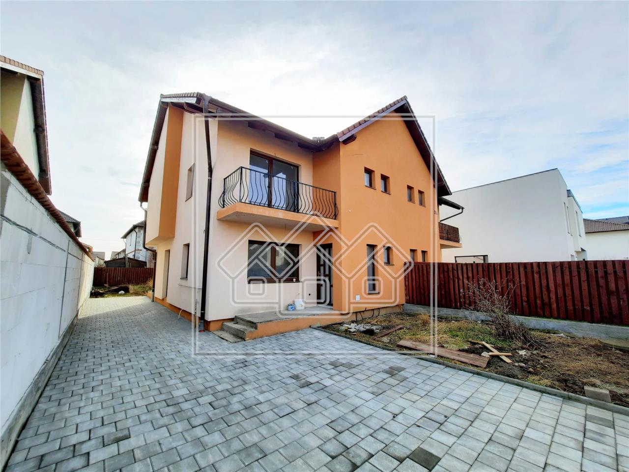 Casa de inchiriat in Sibiu - imobil nou, 4 camere - C. Arhitectilor