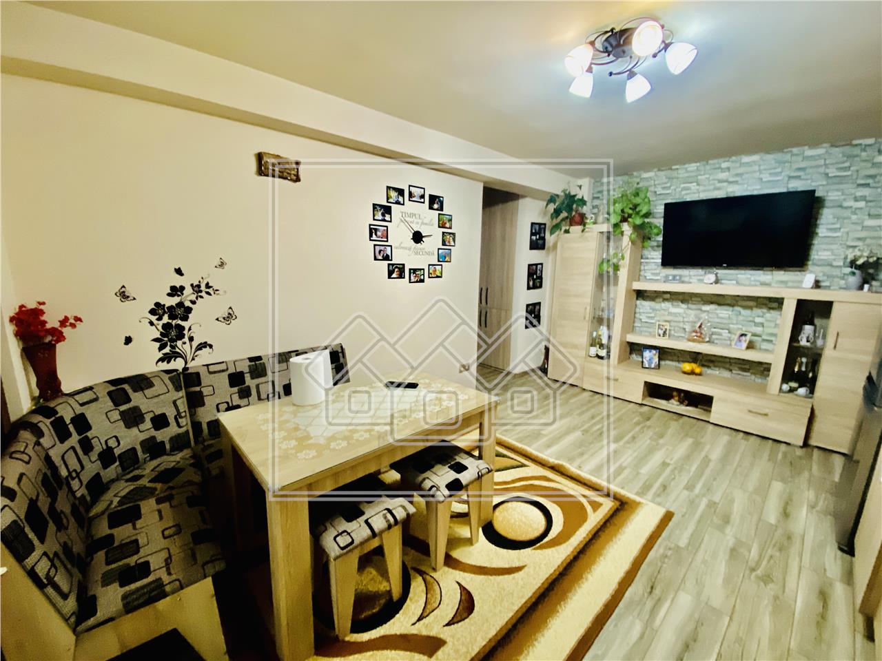 Apartament de vanzare in Sibiu - 3 camere si balcon - Doamna Stanca