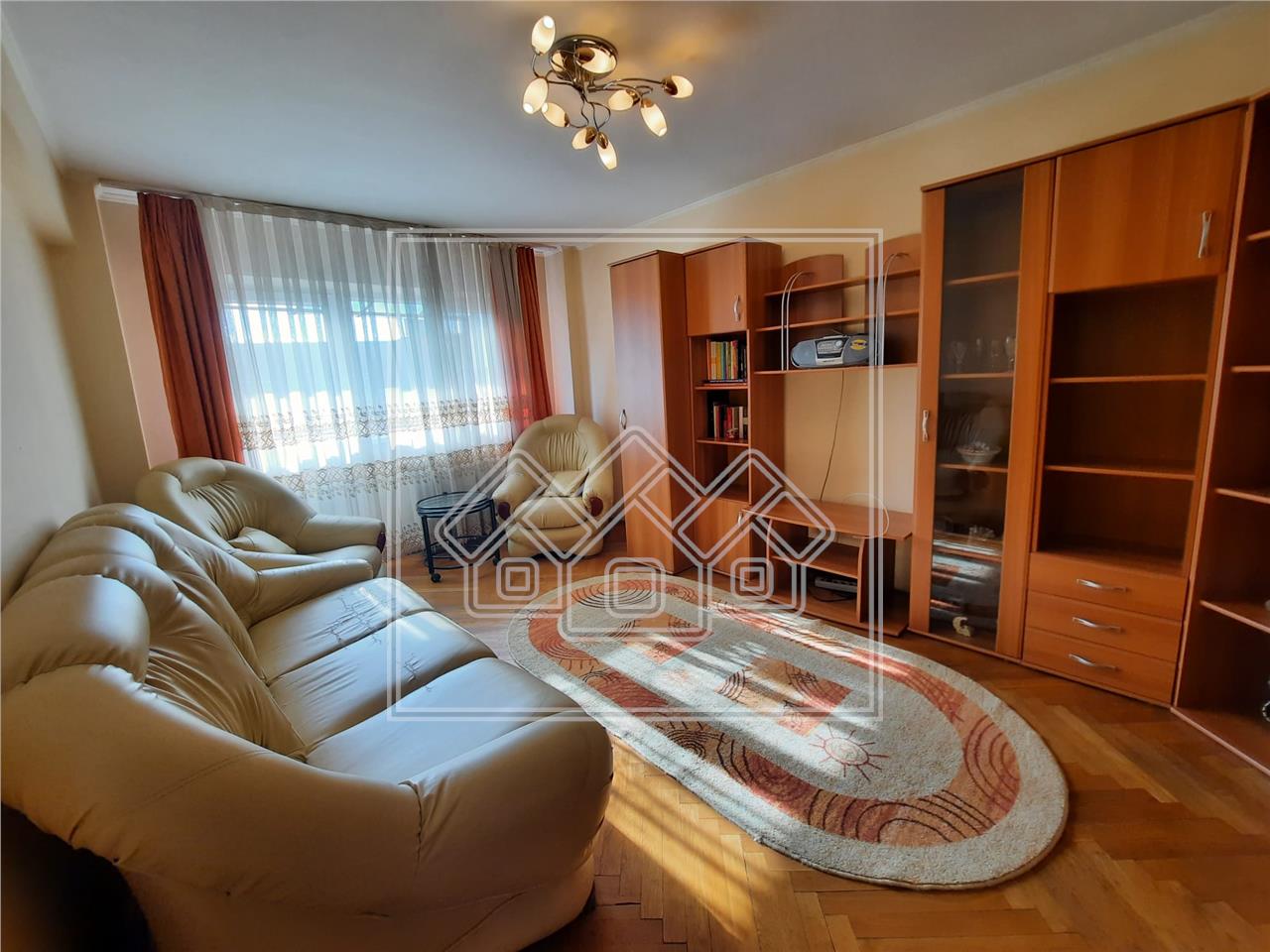 Apartment for sale in Sebes - 3 rooms - Central Area