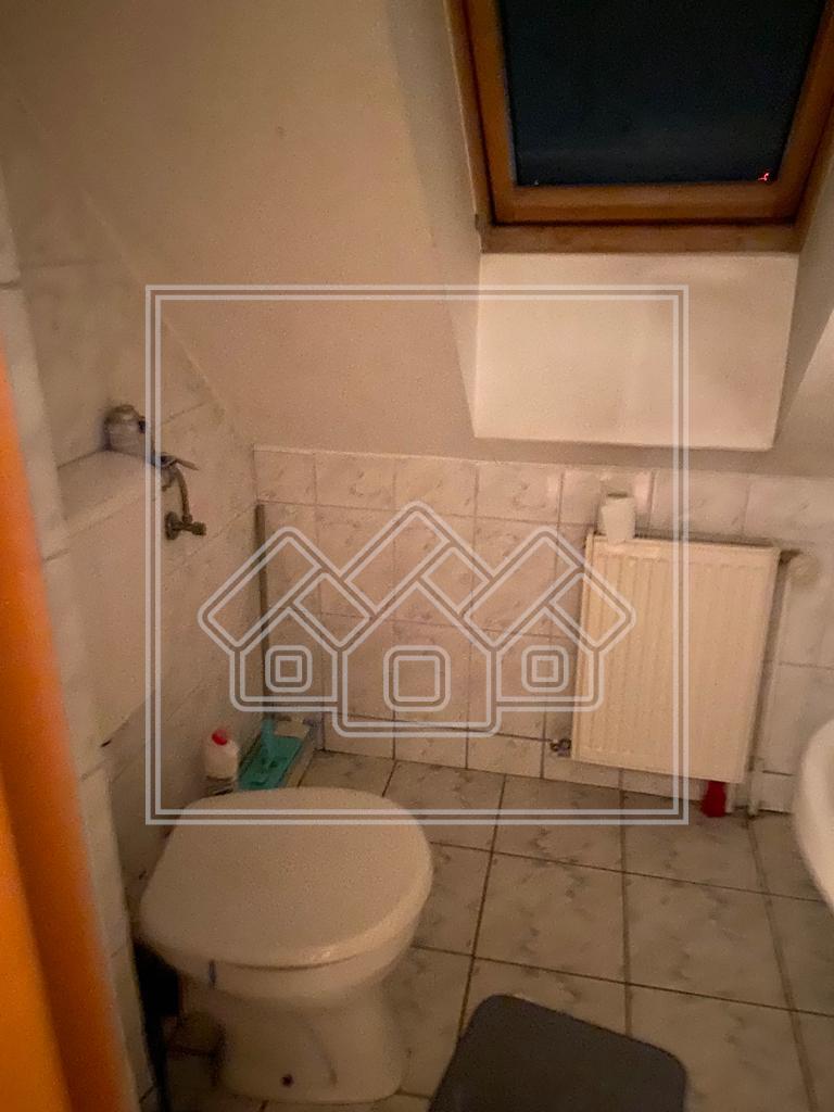 Wohnung zu verkaufen in Sibiu - 4 Zimmer - Dachgeschoss 96 qm- Rahovei