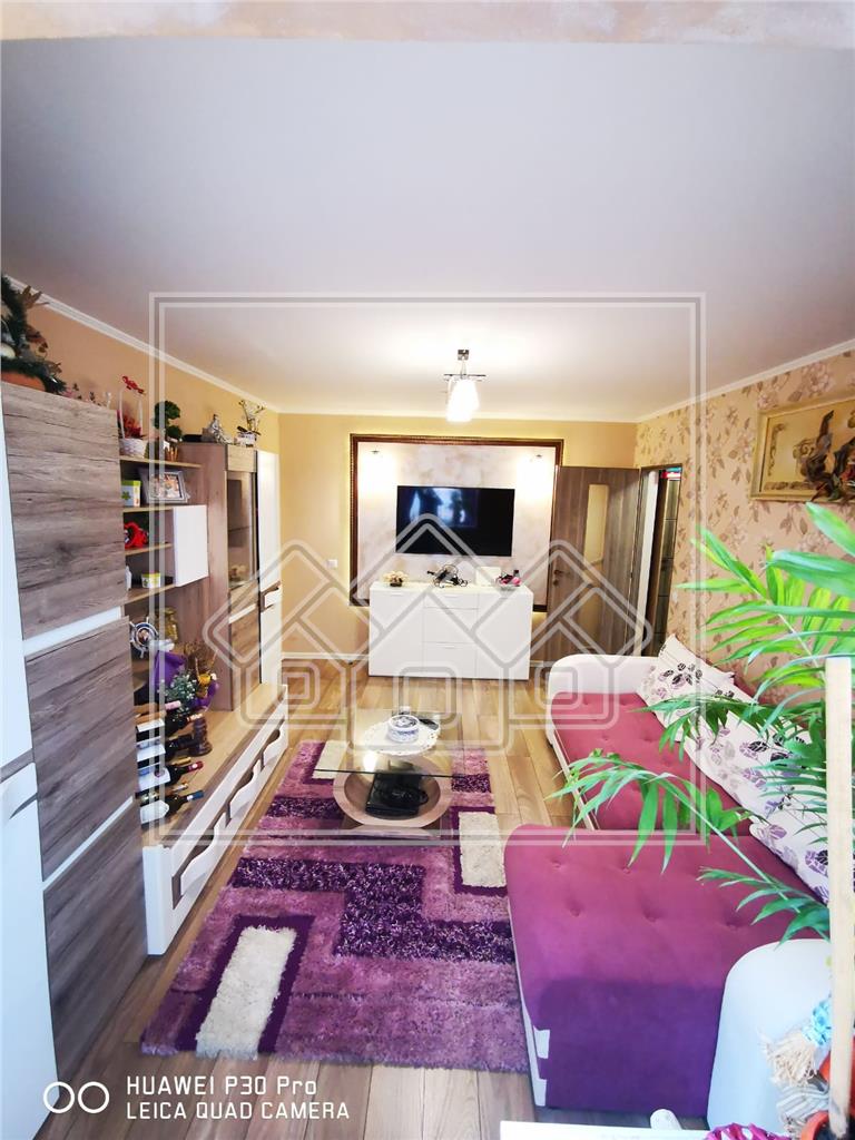 Apartament de vanzare in Sibiu - 3 camere, balcon, et.1 - Vasile Aaron