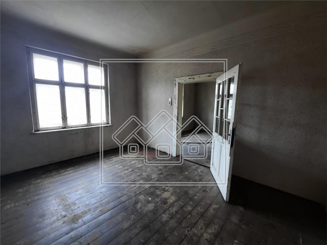 Apartament de vanzare in Sibiu -la casa -132mp, teren 674mp - Turnisor