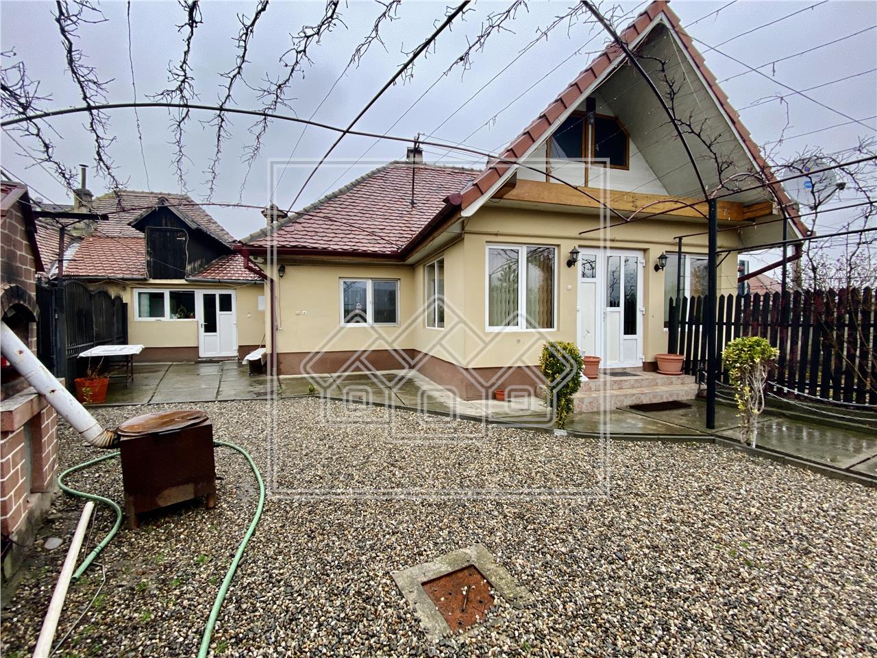 Casa de vanzare in Sibiu - 5 camere - Talmaciu