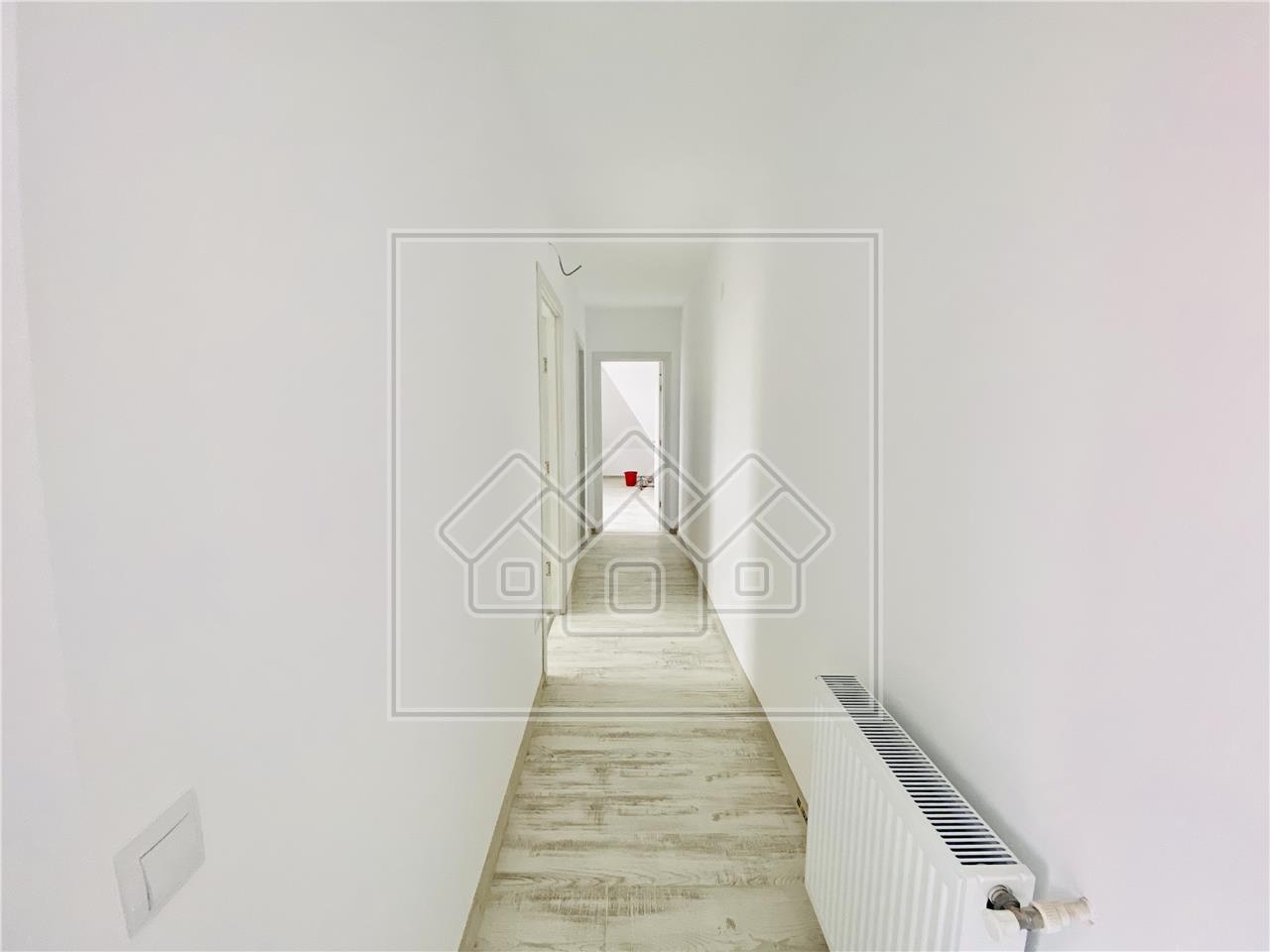 Apartament de vanzare in Sibiu - 3 camere -  Calea Cisnadiei