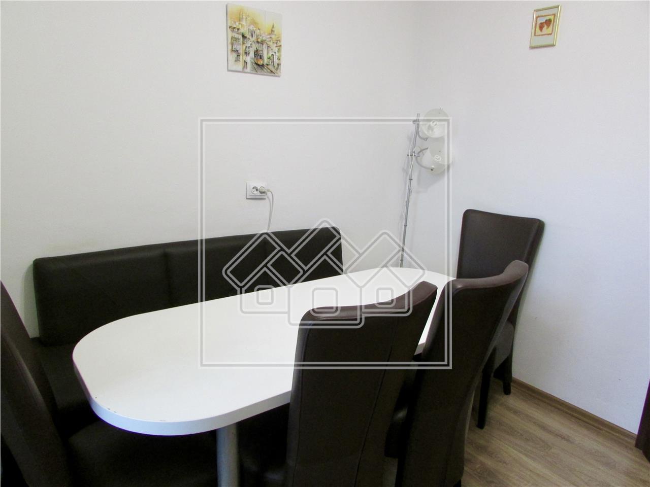 Apartament de vanzare in Sibiu - 3 camere - zona Vasile Aaron