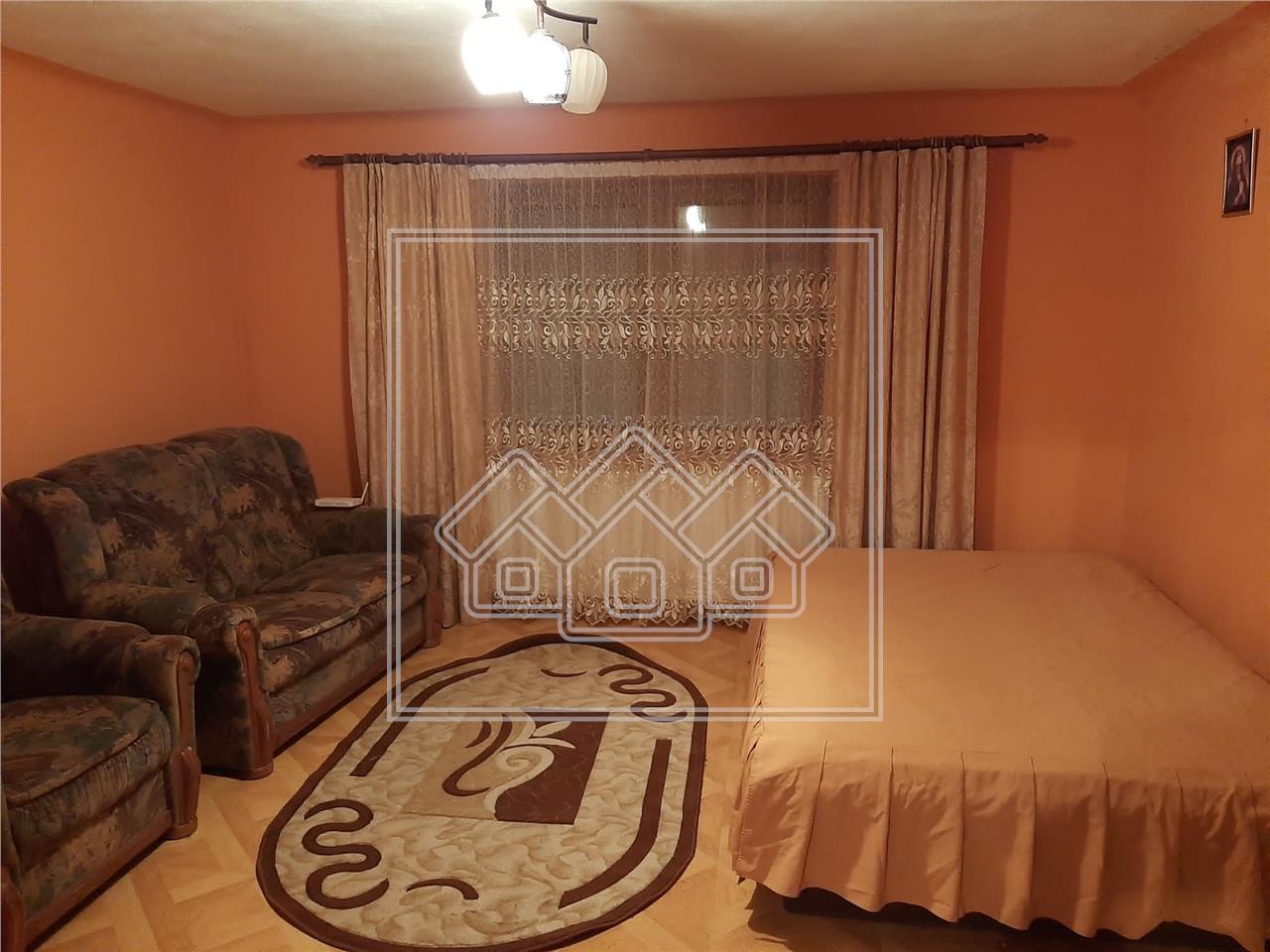 Casa de vanzare in Sibiu (Mandra) - 2 imobile - 3 camere