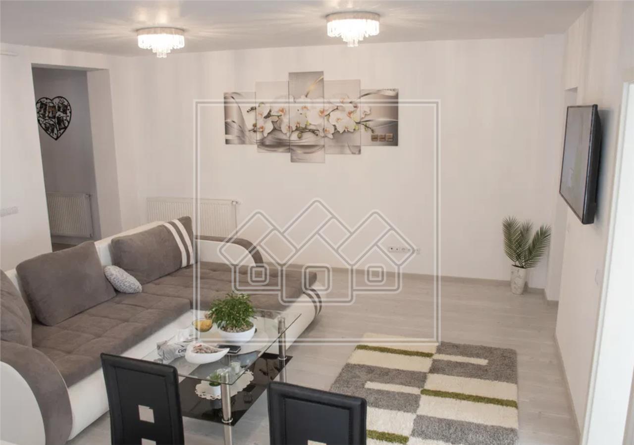 Apartament de vanzare in Sibiu - 3 camere, decomandat - C. Cisnadiei