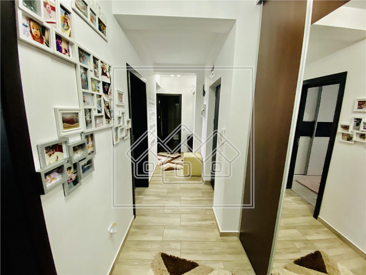 Wohnung zu verkaufen in Sibiu - 3 Zimmer, Balkon und 2 Badezimmer - Se