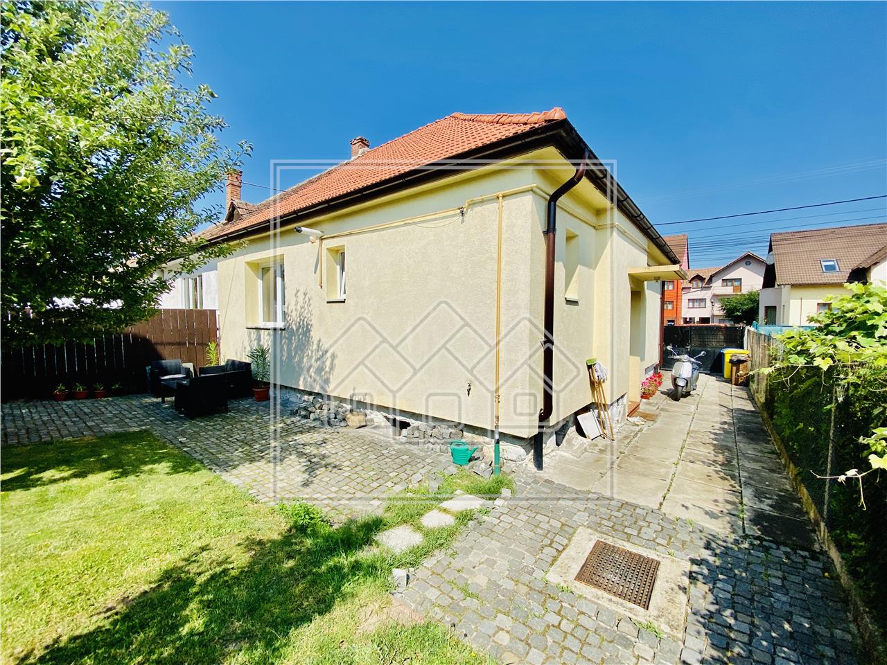 House for sale in Sibiu - 2 separate buildings