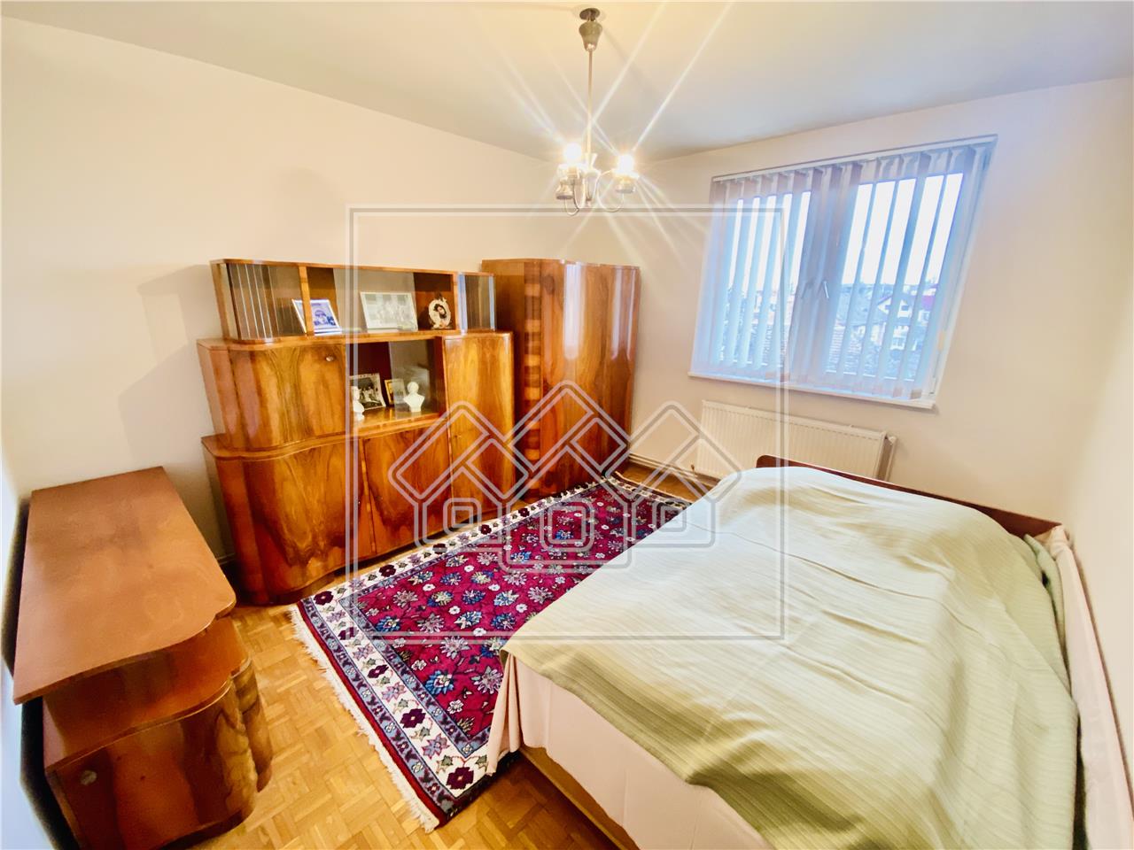 Wohnung zum Verkauf in Sibiu - 3 Zimmer und 2 Balkone - Lupeni-Gebiet