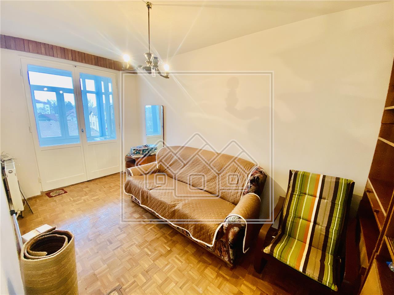 Apartment for sale in Sibiu - 3 rooms and 2 balconies - Lupeni area