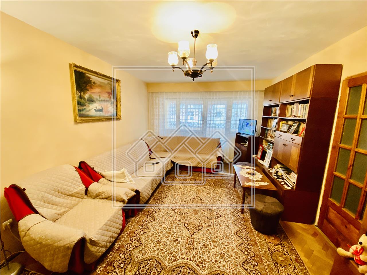 Apartment for sale in Sibiu -4 rooms and closed balcony - Central Area