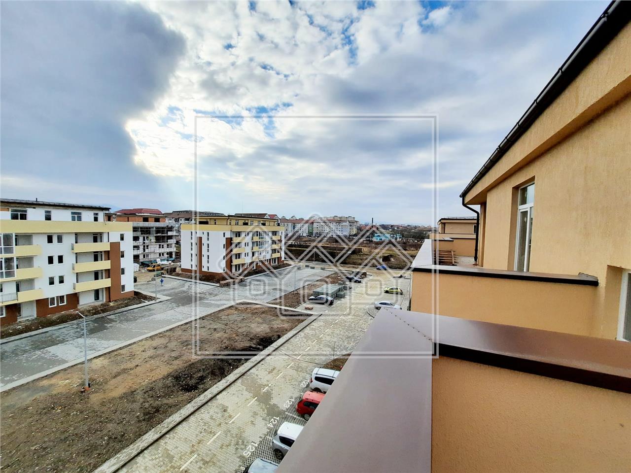 Apartament de inchiriat in Sibiu - 2 camere si terasa - Zona H.Coanda