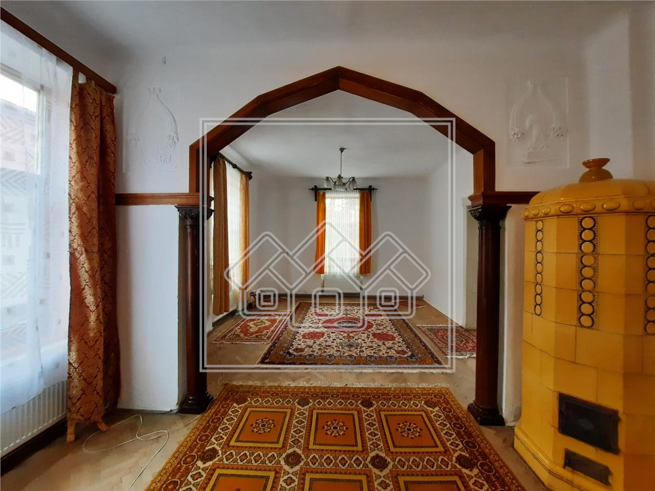 Apartment for sale in Sibiu - at home, 3 bedrooms, basement - P. Cibin