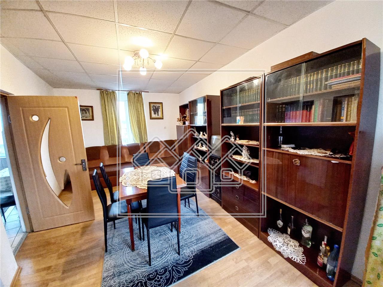 Apartment for sale in Alba Iulia - 4 rooms - detached - 105 sqm