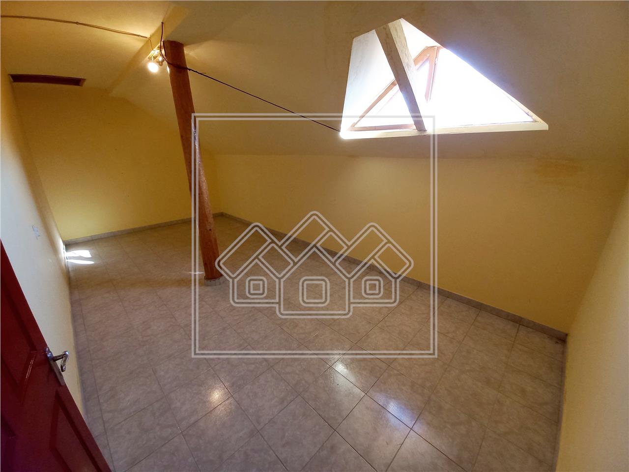 House for sale in Alba Iulia - 9 rooms - 4 bathrooms - 2 balconies - C