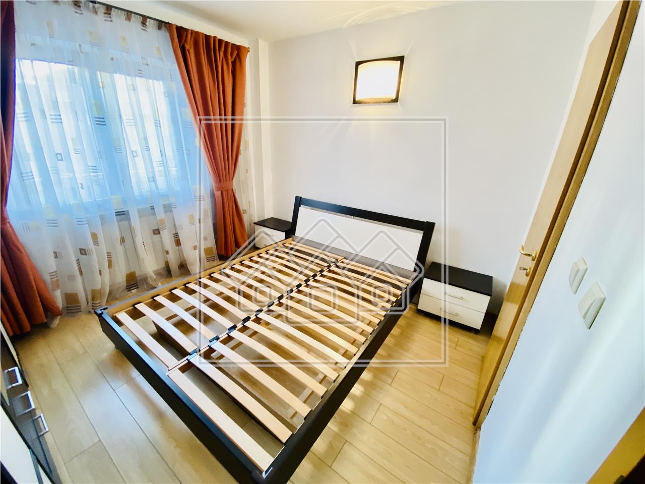 Apartment for sale in Siviu - 2 rooms and balcony - M. Viteazu area