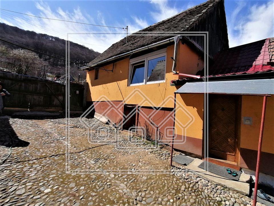 House for sale 3 rooms Sibiu - Poplaca