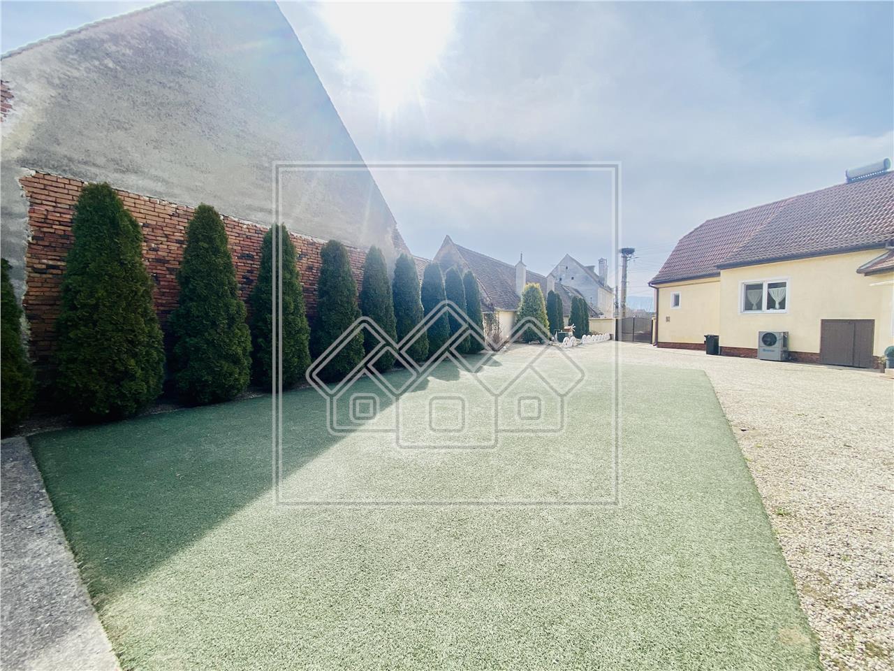 House for sale in Sibiu - individual - 1300 sqm land - Cristian