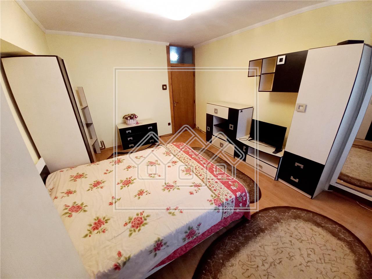 Wohnung zur Miete in Alba Iulia - 3 Zimmer - 2 Badezimmer - Parkplatz