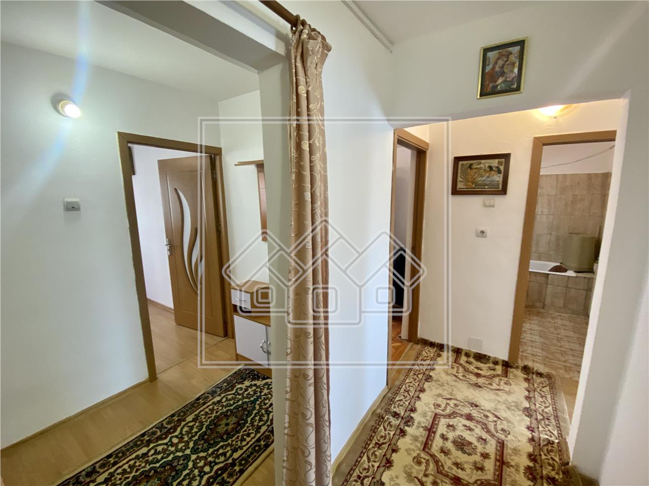 Apartament de inchiriat in Sibiu - 3 camere - decomandat - Strand