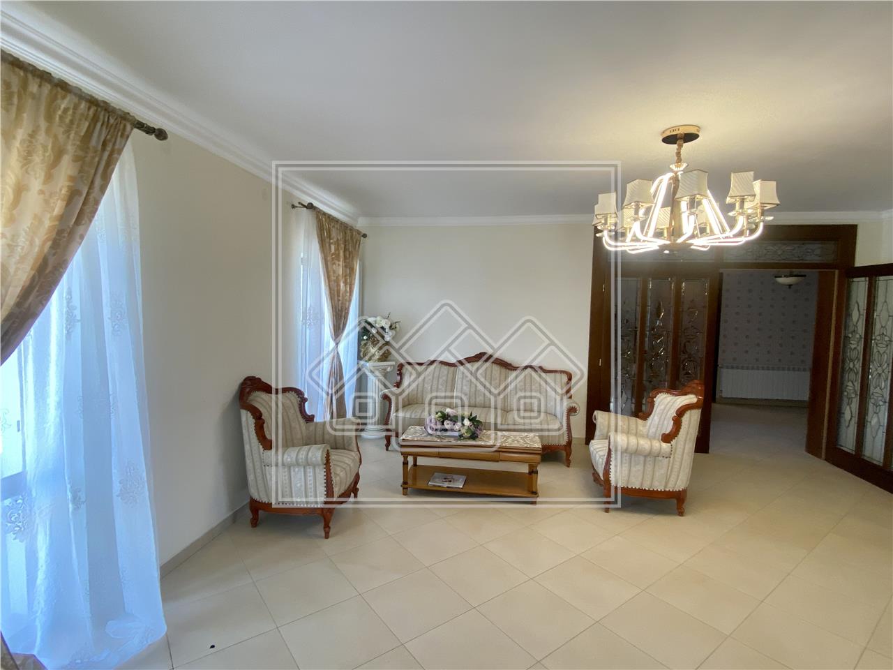 Mansion for sale in Pianu de Jos - luxury finishes - swimming pool